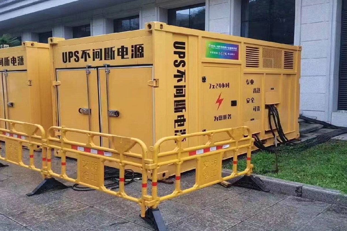 东河镇发电机租赁施工现场